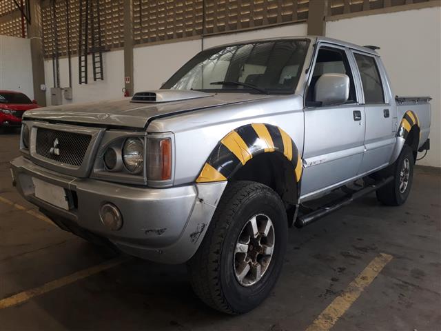 Veículo: MITSUBISHI L200 4X4 GLS  